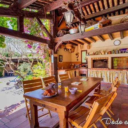 Warm House With Swimming Pool And Garden - Dodo Et Tartine