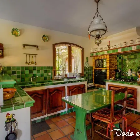 Warm House With Swimming Pool And Garden - Dodo Et Tartine