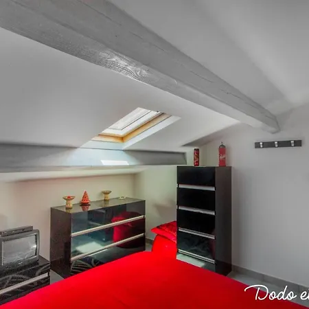 Warm House With Swimming Pool And Garden - Dodo Et Tartine *
